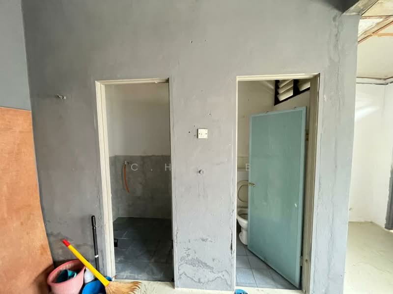 1-storey Terraced House for Sale in Merbok (Kedah) - C.H. Lee - Bathroom - PropertyGuru.com.my