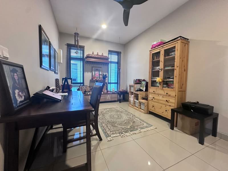Cluster House for Sale in Taman Glenmarie (Johor Bahru) - William Tay - Study - PropertyGuru.com.my