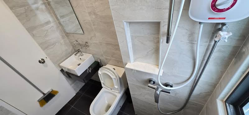 Condominium for Sale at SKS Pavillion Residences - Vanessa Lim - Bathroom - PropertyGuru.com.my