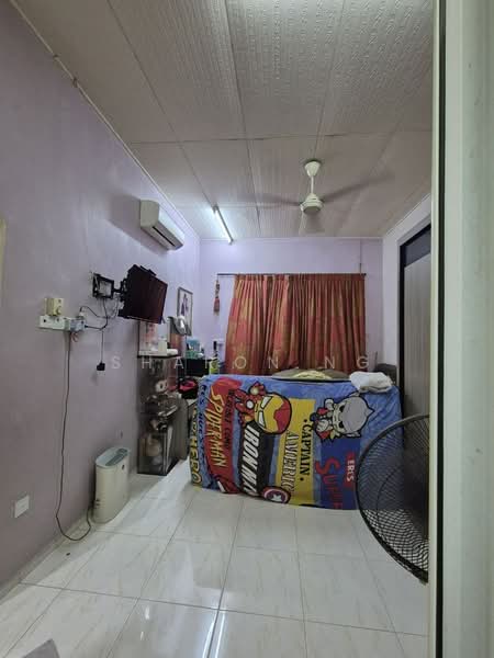 1-storey Terraced House for Sale in Taman Nusa Bestari 2 (Iskandar Puteri (Nusajaya)) - Sharon Ng - Bedroom - PropertyGuru.com.my