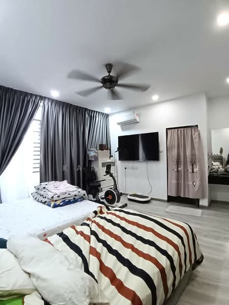 Rumah Teres 2 Tingkat untuk Dijual di Taman Desa Tebrau (Tebrau) - Karl Lim - Bedroom - PropertyGuru.com.my