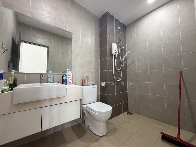Damansara Foresta untuk Untuk Dijual - RM 615,000, Apr 2026 - Bathroom - PropertyGuru.com.my