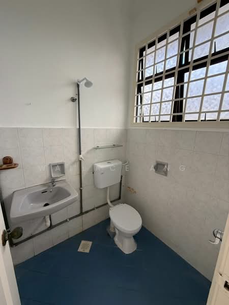 2-storey Terraced House for Sale in Taman Desa Cemerlang (Ulu Tiram) - Wallace Ang - Bathroom - PropertyGuru.com.my