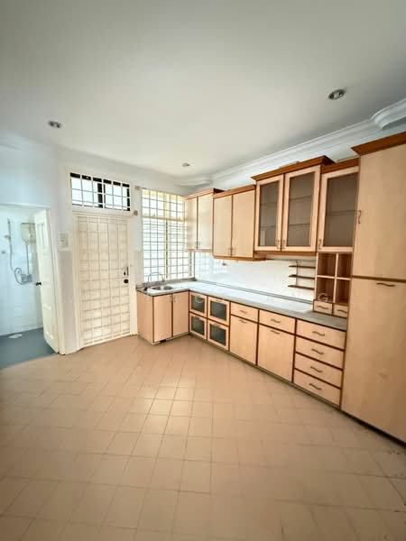 2-storey Terraced House for Sale in Taman Desa Cemerlang (Ulu Tiram) - Wallace Ang - Kitchen - PropertyGuru.com.my