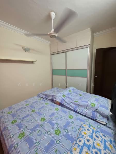 Apartment for Sale at Sea Park Apartment - Grey Lim H N - Bedroom - PropertyGuru.com.my
