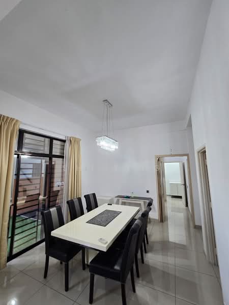 Cluster House for Sale in Taman Setia Indah (Tebrau) - Shi Ting - Dining Room - PropertyGuru.com.my