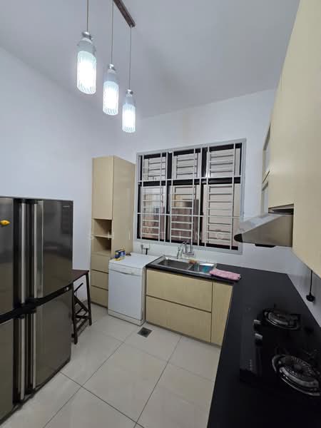 Cluster House for Sale in Taman Setia Indah (Tebrau) - Shi Ting - Kitchen - PropertyGuru.com.my