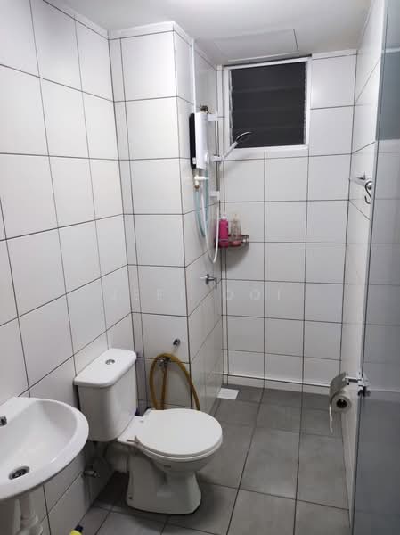 Servis Apartment untuk Dijual di The Stone - Jeff Ooi - Bathroom - PropertyGuru.com.my