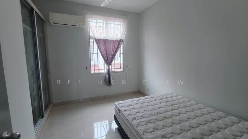 2-storey Terraced House for Sale in Setia Indah (Setia Alam) - Bee Har Chew - Bedroom - PropertyGuru.com.my