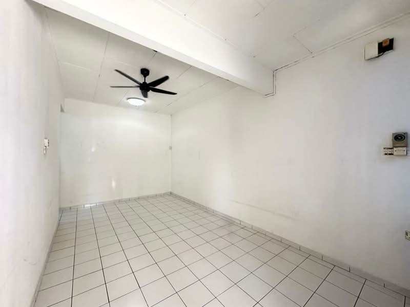 1-storey Terraced House for Sale in Taman Daya (Johor Bahru) - Nathan Chan - Interior - PropertyGuru.com.my