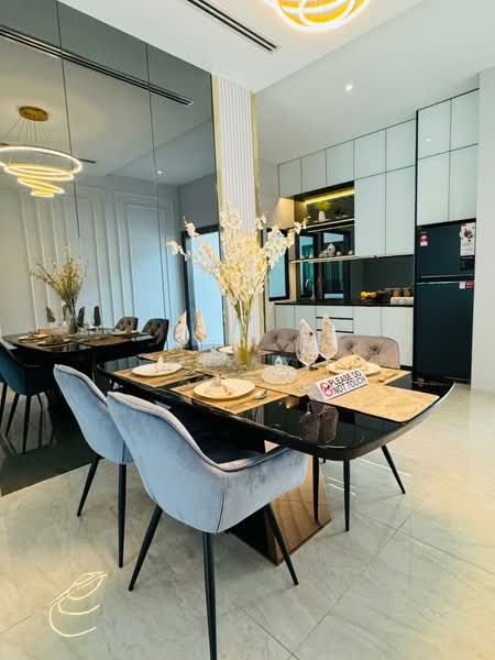 Servis Apartment untuk Dijual di Ambience Residence (Residensi Nikel) - Kak Yi - Dining Room - PropertyGuru.com.my