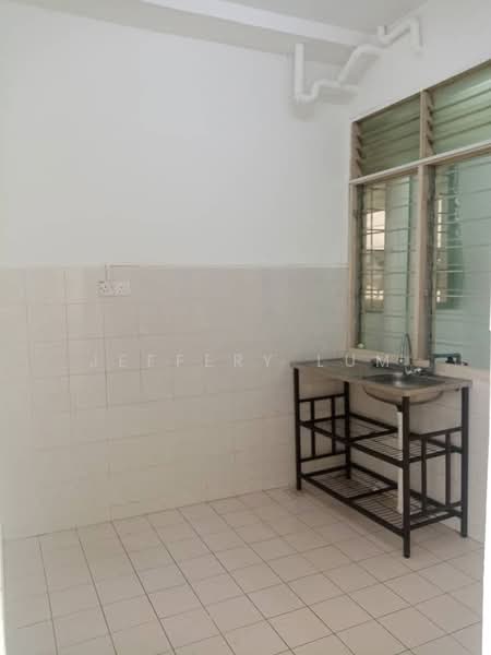 Pangsapuri Lagoon Perdana untuk Untuk Disewa - RM 1,100 /bulan, Apr 2026 - Kitchen - PropertyGuru.com.my