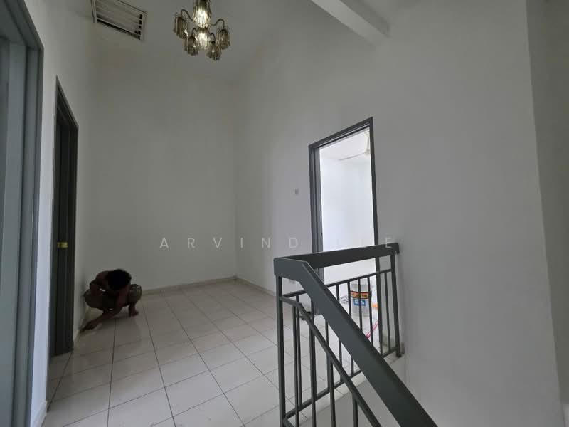 Below Market Value Double Stry Landed 4r3b Jalan Pending Bandar Puteri Klang untuk Untuk Dijual - RM 478,000, Apr 2026 - Interior - PropertyGuru.com.my