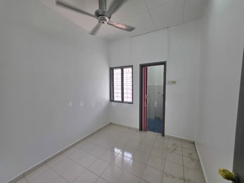 Below Market Value Double Stry Landed 4r3b Jalan Pending Bandar Puteri Klang untuk Untuk Dijual - RM 478,000, Apr 2026 - Interior - PropertyGuru.com.my