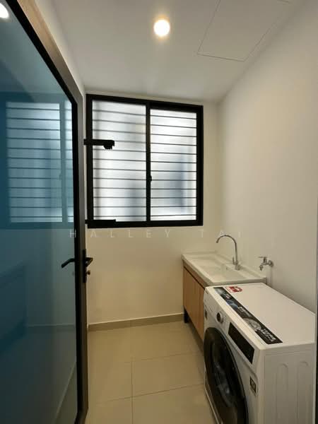 Queens Residences Q2 @ Queens Waterfront untuk Untuk Dijual - RM 1,080,000, Apr 2026 - PropertyGuru.com.my