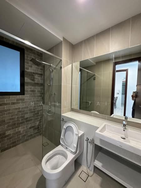 Queens Residences Q2 @ Queens Waterfront untuk Untuk Dijual - RM 1,080,000, Apr 2026 - PropertyGuru.com.my