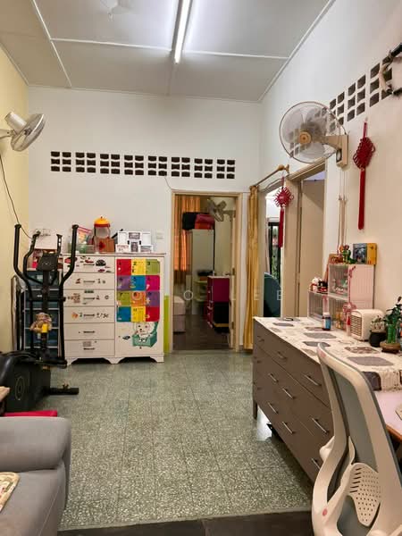 Rumah Teres 1 Tingkat untuk Dijual di Taman Serangkai (Jalan Klang Lama (Old Klang Road)) - Bobo Lee - Living Room - PropertyGuru.com.my