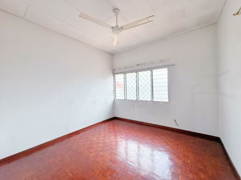 2-storey Terraced House for Sale in Taman Pelangi (Johor Bahru) - Nathan Chan - PropertyGuru.com.my