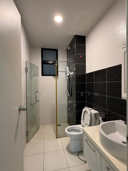 The Platino Serviced Apartment untuk Untuk Disewa - RM 2,500 /bulan, Apr 2026 - Bathroom - PropertyGuru.com.my