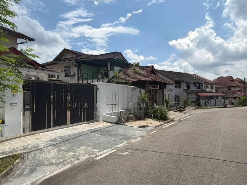 Semi-Detached House for Sale in Taman Bukit Kempas (Tampoi) - Jack Chai - Exterior - PropertyGuru.com.my