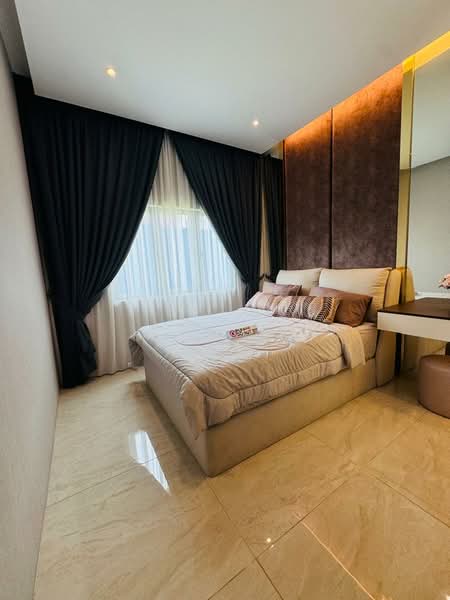 Servis Apartment untuk Dijual di Ambience Residence (Residensi Nikel) - Kak Yi - Master Bedroom - PropertyGuru.com.my