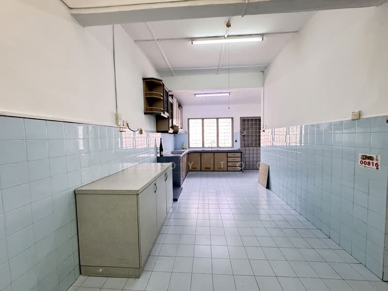 1-storey Terraced House for Sale in Taman Johor Jaya (Johor Bahru) - Wendy Too - Kitchen - PropertyGuru.com.my