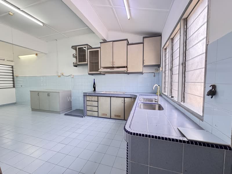 1-storey Terraced House for Sale in Taman Johor Jaya (Johor Bahru) - Wendy Too - Kitchen - PropertyGuru.com.my