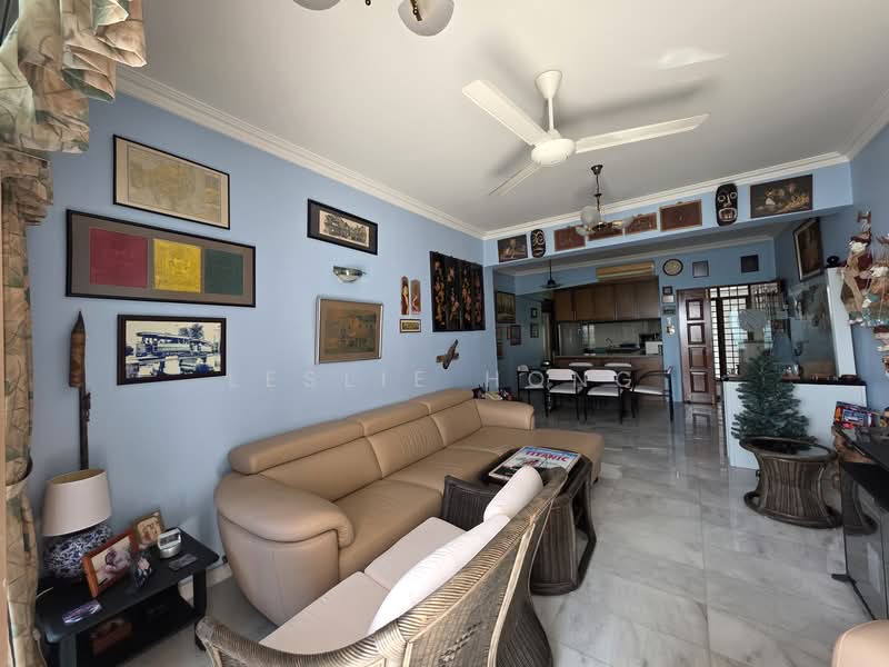 Condominium for Sale at Marina Tower (Ratu Mutiara) - Leslie Hong - Living Room - PropertyGuru.com.my