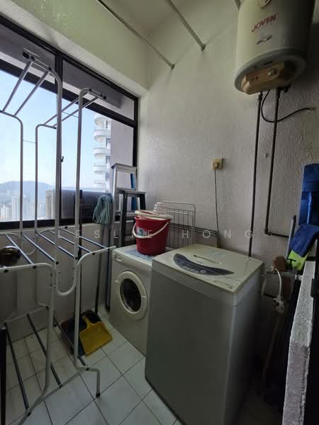 Condominium for Sale at Marina Tower (Ratu Mutiara) - Leslie Hong - Balcony - PropertyGuru.com.my