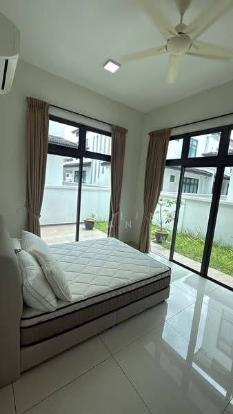Rumah Berkembar untuk Disewa di Iskandar Puteri (Nusajaya) (Johor) - Angelina Tan - Bedroom - PropertyGuru.com.my
