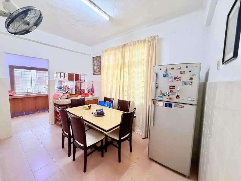 Bandar Seremban Selatan untuk Untuk Dijual - RM 530,000, Apr 2026 - Kitchen - PropertyGuru.com.my