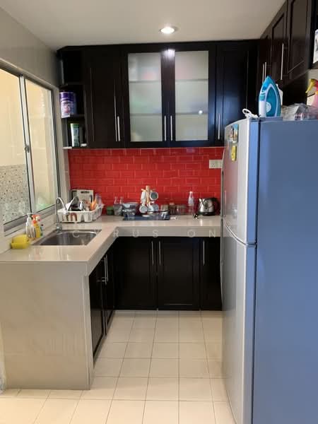 Pangsapuri untuk Dijual di Damansara Sutera - Cyrus Ong - Kitchen - PropertyGuru.com.my