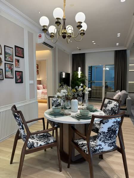 Tuan Straits Residency untuk Untuk Dijual - RM 480,000, Apr 2026 - Dining Room - PropertyGuru.com.my