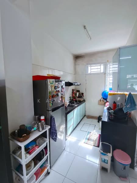 2-storey Terraced House for Sale in Setia Eco Gardens (Gelang Patah) - Karl Lim - Kitchen - PropertyGuru.com.my