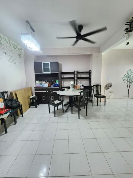 2-storey Terraced House for Sale in Taman Putri Kulai (Kulai) - Iden Tan - Dining Room - PropertyGuru.com.my