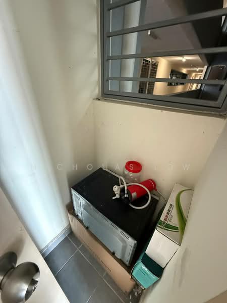 Service Residence for Rent at ARC @ Austin Hills - Nicholas Low - Corridor - PropertyGuru.com.my