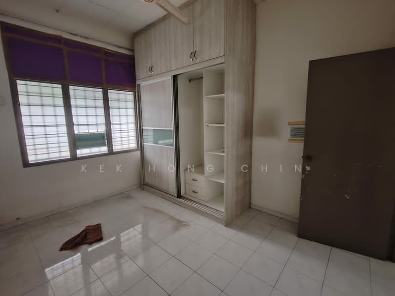 1-storey Terraced House for Sale in Bandar Sri Damansara (Selangor) - Kek Hong Chin - Bedroom - PropertyGuru.com.my