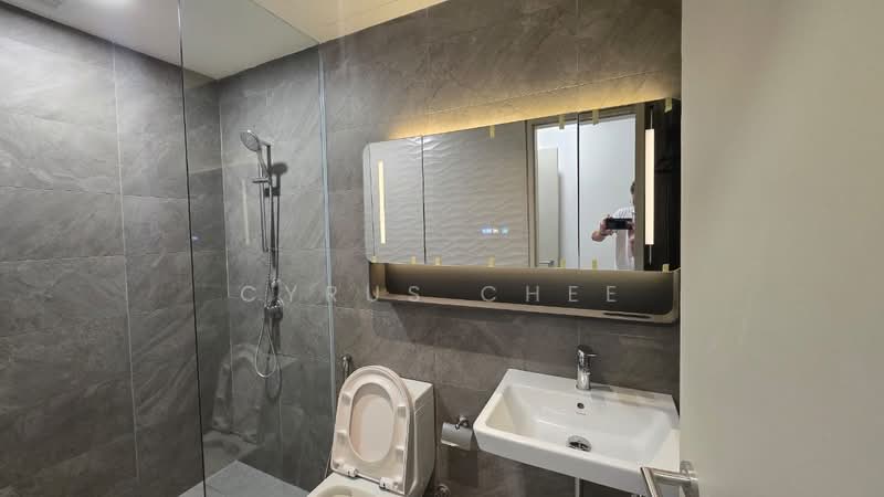 Kondominium untuk Disewa di Quinn Residence - Cyrus Chee - Bathroom - PropertyGuru.com.my