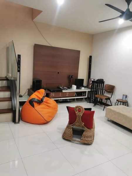 Everest Tower untuk Untuk Dijual - RM 1,500,000, Apr 2026 - Living Room - PropertyGuru.com.my