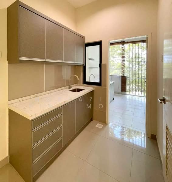 Townhouse for Sale in Bangi (Selangor) - Norfazilah Binti Mohd Saad - Kitchen - PropertyGuru.com.my