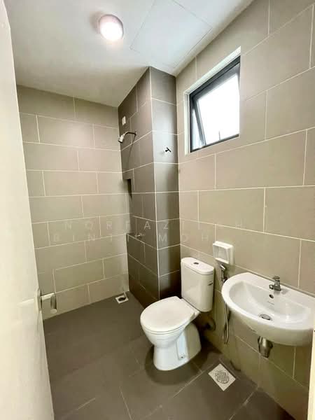 Townhouse for Sale in Bangi (Selangor) - Norfazilah Binti Mohd Saad - Bathroom - PropertyGuru.com.my