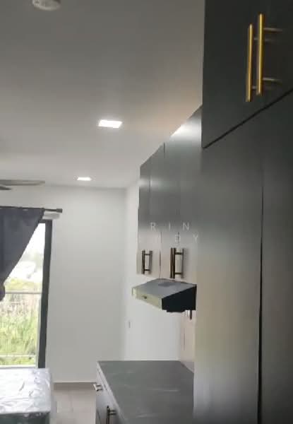Servis Apartment untuk Disewa di Kampung Melayu Subang - Nazrin Affendy - Kitchen - PropertyGuru.com.my