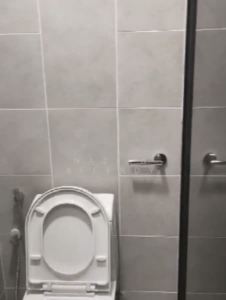 Servis Apartment untuk Disewa di Kampung Melayu Subang - Nazrin Affendy - Bathroom - PropertyGuru.com.my