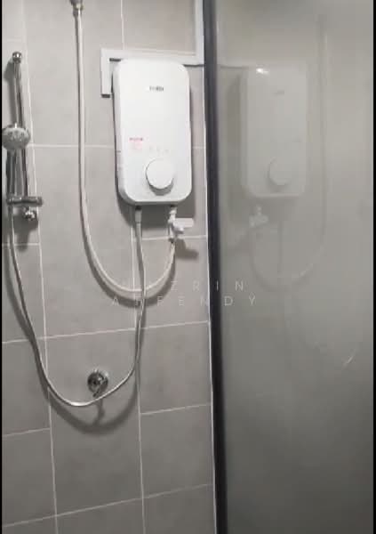 Servis Apartment untuk Disewa di Kampung Melayu Subang - Nazrin Affendy - Bathroom - PropertyGuru.com.my
