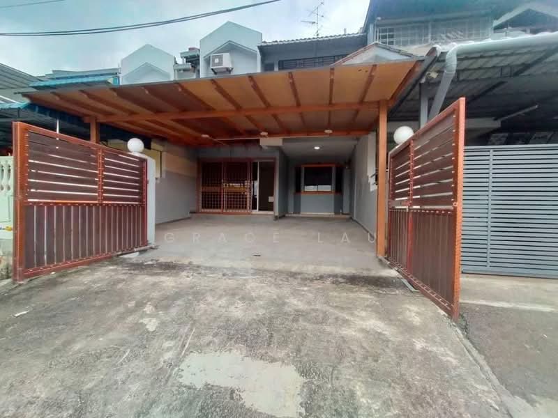 2-storey Terraced House for Rent in Johor Bahru (Johor) - Grace Lau - Exterior - PropertyGuru.com.my