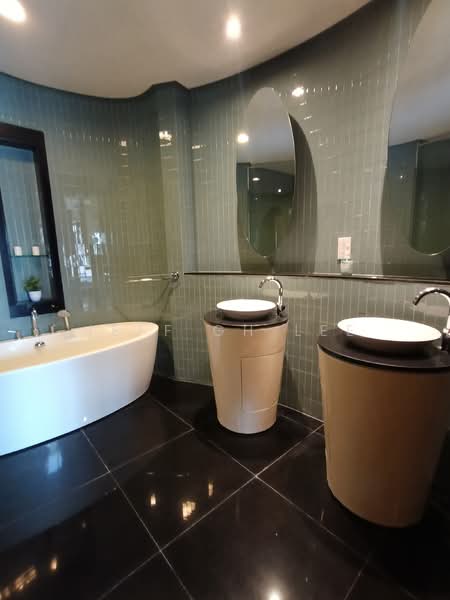 Service Residence for Sale at St Mary Residences - Jeff GH Lee - Bathroom - PropertyGuru.com.my
