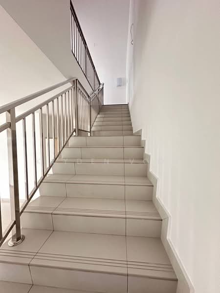 Untuk Dijual - Mount Austin Double Storey Cluster house