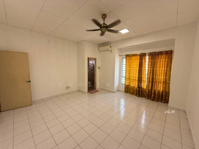 2-storey Terraced House for Sale in Bandar Botanic (Klang) - Yongsen Lim - Living Room - PropertyGuru.com.my