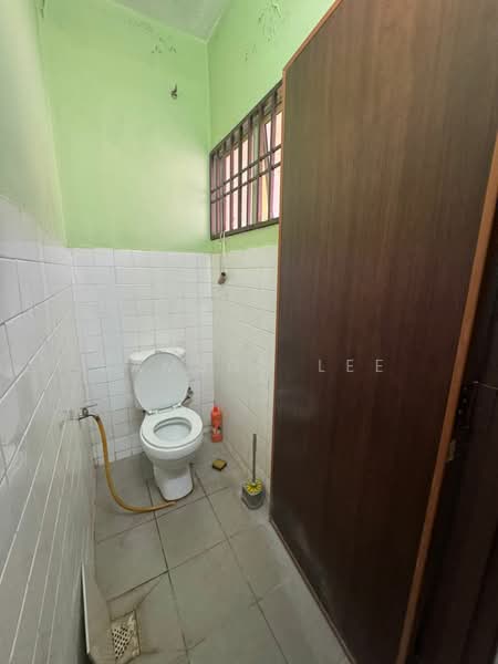 1-storey Terraced House for Sale in Taman Ehsan (Kepong) - Samson Lee - Bathroom - PropertyGuru.com.my