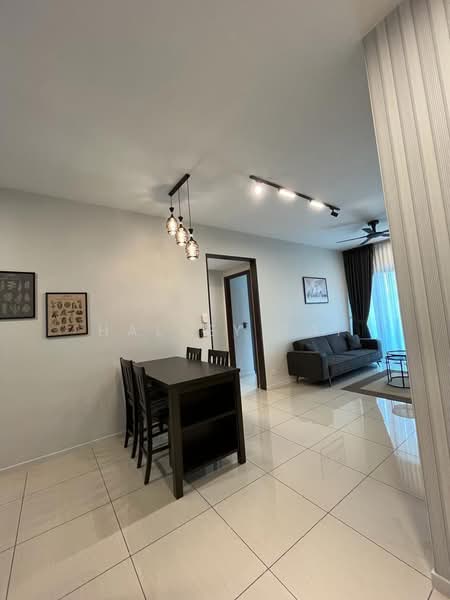 Queens Residences Q2 @ Queens Waterfront untuk Untuk Dijual - RM 1,100,000, Apr 2026 - Dining Room - PropertyGuru.com.my